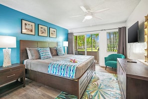 Primary private bedroom with King Bed