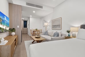 Living Area/Dining Area