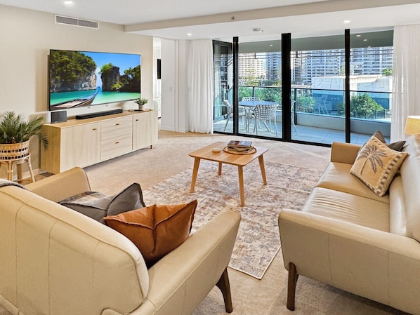 Stylish open plan living and dining