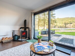 Meubles, Bois, Design Intérieur, Cabinetry, Cuisine, Sol, Comptoir, Placard, Pièce, Tache De Bois