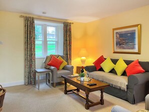 Living area | Bardowrie Lodge, Kettins, near Coupar Angus