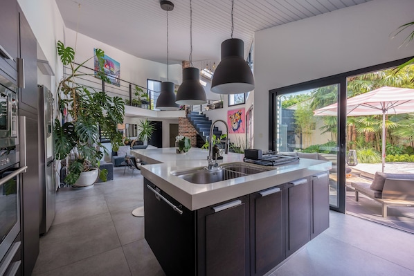 Private kitchen