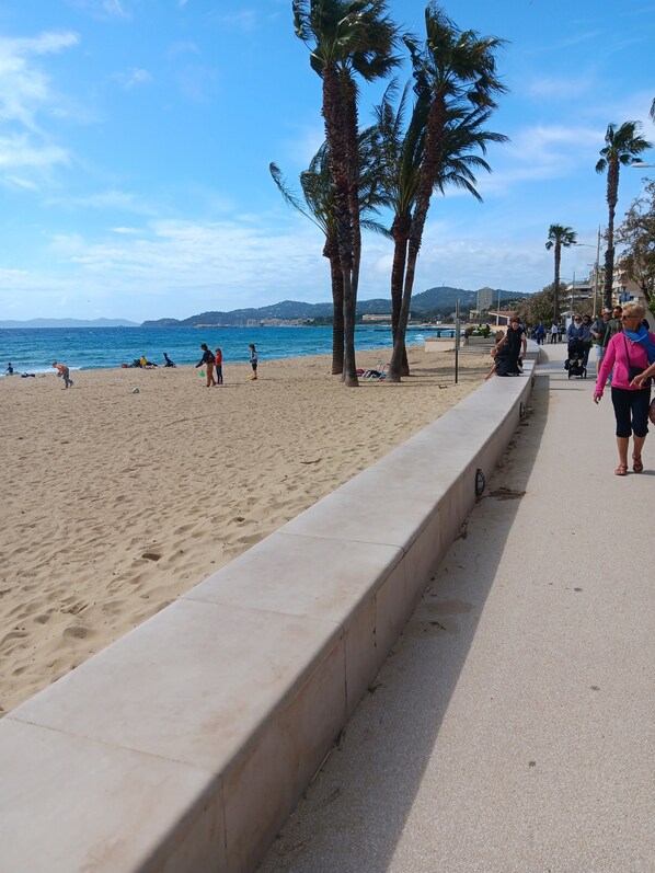 Strand