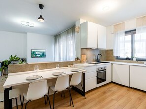 Wohngebiet, Strauch, Dach, Zuhause, Hütte, Auffahrt, Estate, Abstellgleis, Landscaping, Garten