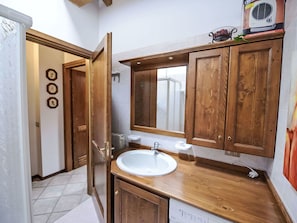 Wohngebiet, Strauch, Dach, Zuhause, Hütte, Auffahrt, Estate, Abstellgleis, Landscaping, Garten