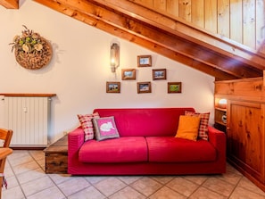 Interior Design, Möbel, Flooring, Holz, Couch, Zimmer, Fussboden, Decke, Zuhause, Wohnzimmer