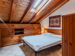 Holz, Interior Design, Fussboden, Schlafzimmer, Bett, Decke, Flooring, Bettdecke, Möbel, Bedding