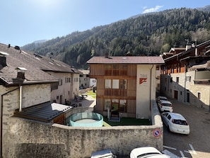 Wohngebiet, Strauch, Dach, Zuhause, Hütte, Auffahrt, Estate, Abstellgleis, Landscaping, Garten