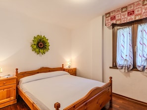 Wohngebiet, Strauch, Dach, Zuhause, Hütte, Auffahrt, Estate, Abstellgleis, Landscaping, Garten