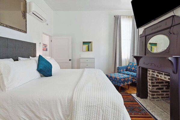 comfortable king size bed