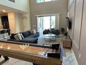 Spacious Luxury Villa near Disney. Enjoy your own private pool, game room and access to two nearby waterparks. Perfect for families and groups. Just minutes from Disney World. Child friendly house. Ideal for babies and toddlers.