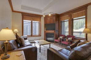 Furniture, Indoors, Living Room, Couch, Lamp