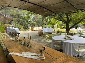 Outdoor dining