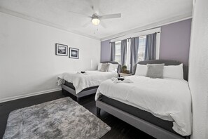 Welcome to Birmingham Bunkhouse Unit B! We are so excited for your trip to Birmingham! We have tons of room and cozy beds for you and your guests. This double full guest room is equipped with a smart TV for guest entertainment.
