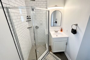 Rainfall shower head and makeup rags