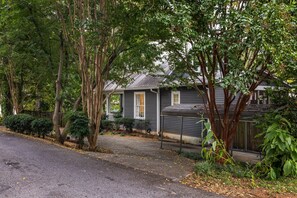 Convenient carport and driveway parking – hassle-free and protected for your vehicle. (room for 3-4 small cars)  Message us about our concierge services and locally curated experiences. 
