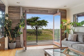 Front deck
