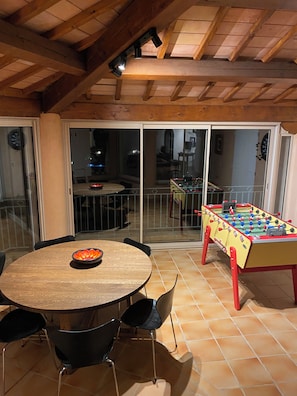 Game room