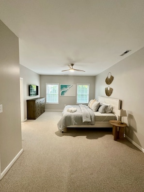 Oversized Master bedroom with King bed, and ensuite full-bath