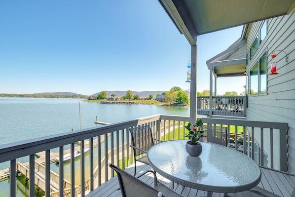 Moneta Vacation Rental | 2BR | 2BA | 1,100 Sq Ft | Stairs Required
