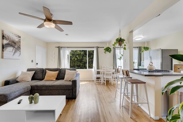 Explore this stylish, newly remodeled, top (2nd) floor 2 bed/1 bath apartment.