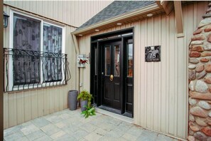 Front entrance 