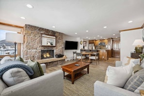 lodgetower678-8297_54267130905_o