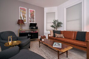 Large living room, seating for 5