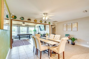 Dining Room | Dining Table