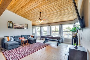 Living Room | Full Sleeper Sofa