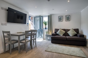 Welcome Lodge - 1 Bedroom Cottage - Llanrhidian (7073)