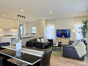 Open Plan Living & Dining Area