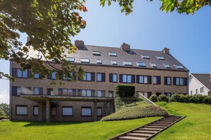 Stugans exteriör [sommar]
