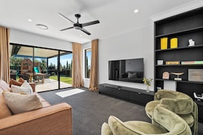 Mi Casa Su Casa - the kids room