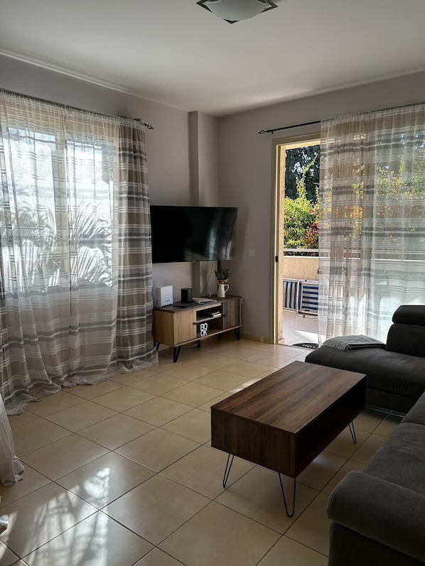 Livinb Room