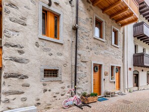 Mur, Porte, Brique, Brickwork, Béton, Ruelle, Accueil Porte, Pavé, Daylighting, Plâtre