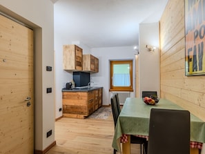 Bois, Dur, Planche, Tache De Bois, Chaîne De Montagnes, Parquet, Glacial Relief, Cabane En Rondins, Lumber, Contre-Plaqué