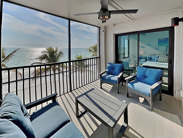 Welcome to Seaside Resort 407