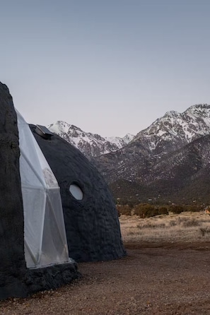 CrestDomes