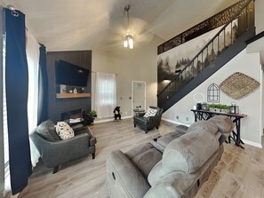 Open and Inviting Floor Plan with a Smoky Mountain Mural
