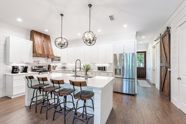 Kitchen with Island & Breakfast Bar