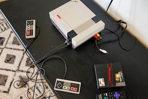 Vintage Nintendo!!