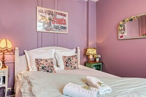 Linge de maison fournit 