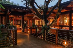 Außenseite Ferienhaus [Sommer]