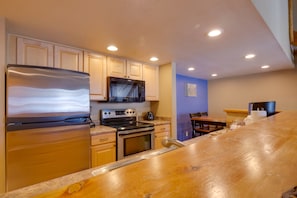 Indoors, Floor, Flooring, Hardwood, Appliance