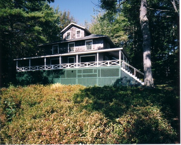 White Pines Cottage exterior
