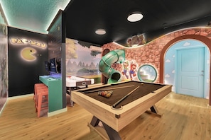 Spielezimmer