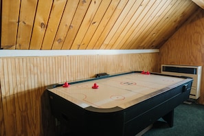 Spielezimmer