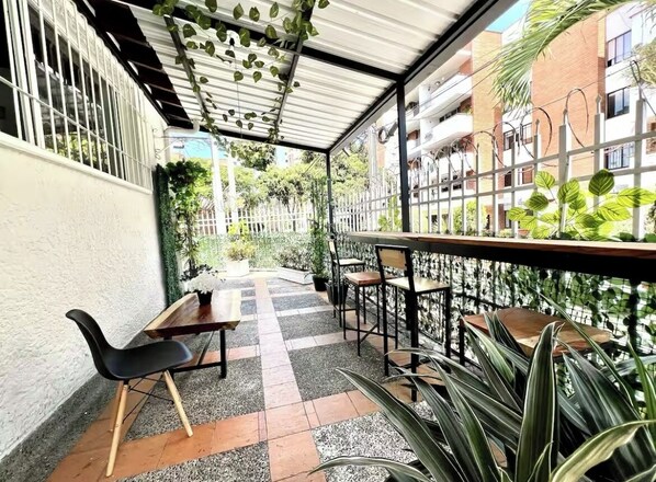 Outdoor dining