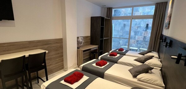 Bed for 4 persons